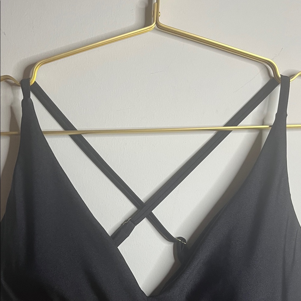 Shade & Shore Black Cross-Back One Piece Swimsuit with Padding and Liner - NWT L - Picture 7 of 8